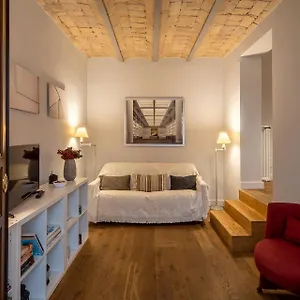 Fotofever Apt, Two Bedrooms With Air Conditioned In Elegant Shopping Area, Close To Vatican City Apartment